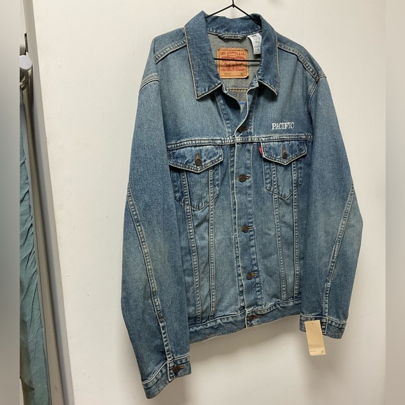 Levi Strauss & Co. Embroidered Puerto Rican Flag/Pacific Trucker Jean Jacket! - Picture 9 of 15